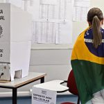 El próximo 30 de octubre los brasileros volveran a las urnas. Los ausentes y los independientes serán claves / TRT