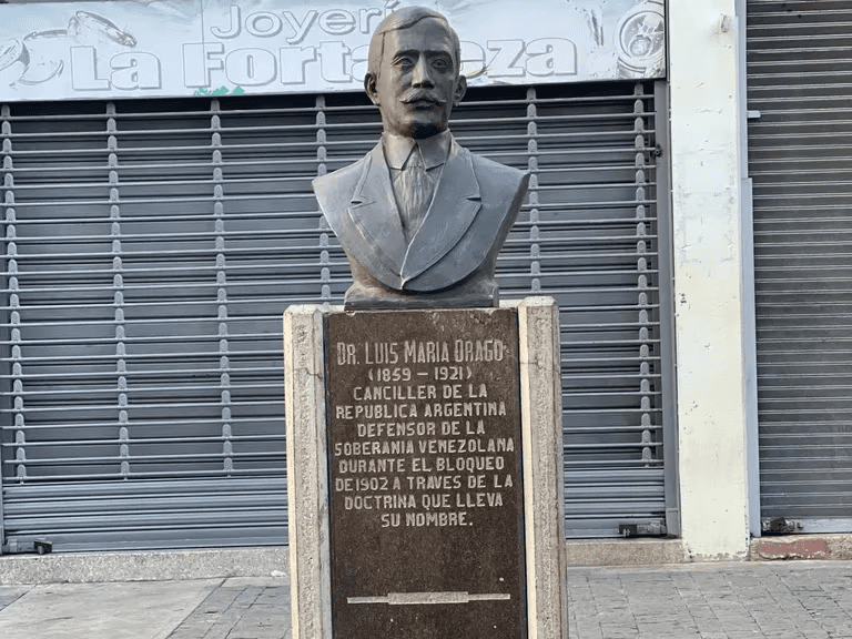 Luis María Drago y su doctrina: Un busto de bronce en Caracas